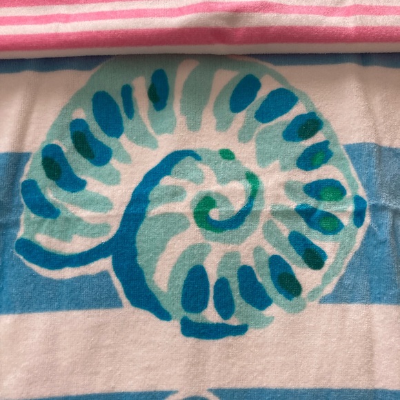 Lilly Pulitzer NWT Beach Towel - Picture 3 of 7